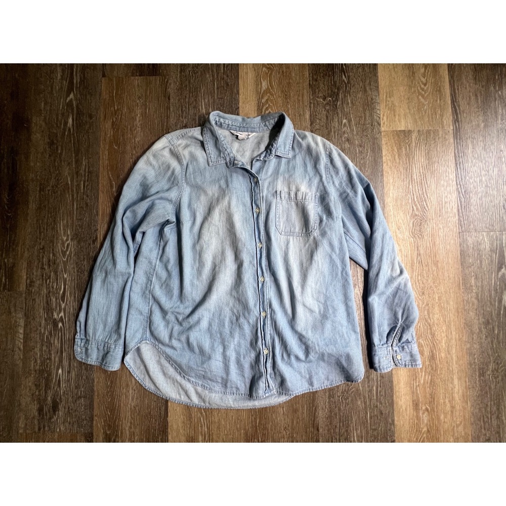 Old Navy Button Down Shirt Womens L Light Blue Denim Chambray Long Sleeve